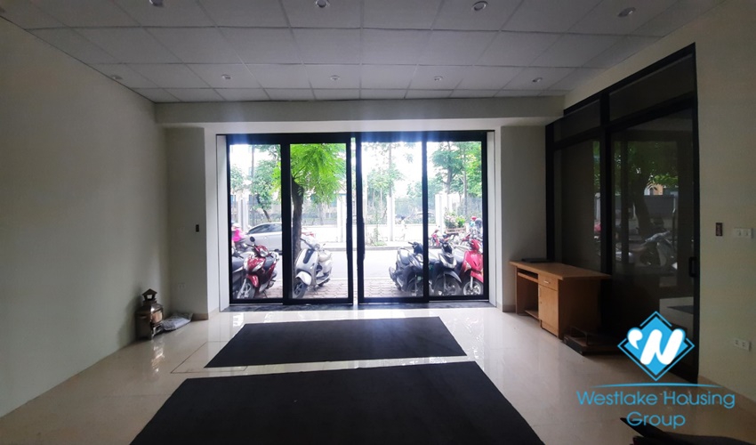 Office for rent in Tran Quang Dieu, Dong Da District, Hanoi