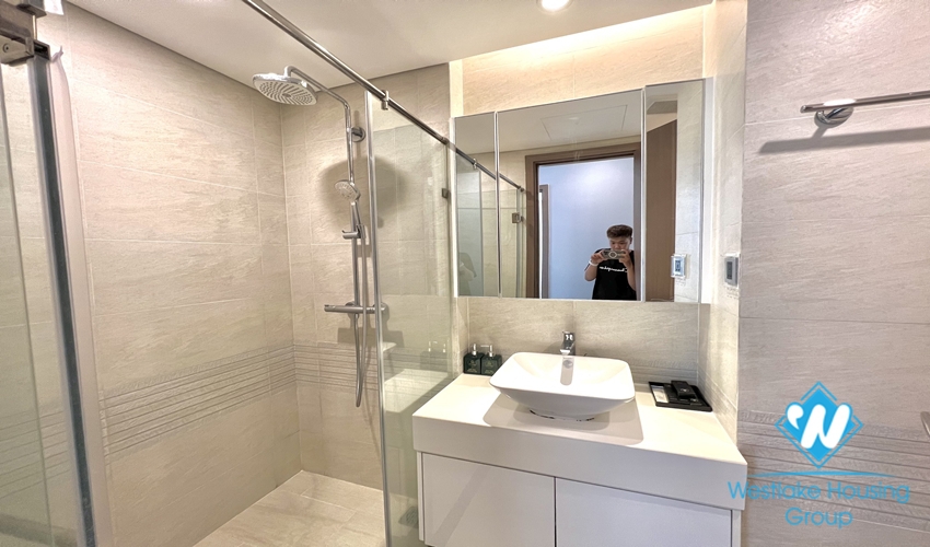 2 bedroom apartment for rent at M2 Vinhome Metropolis, Ba Dinh.HN.