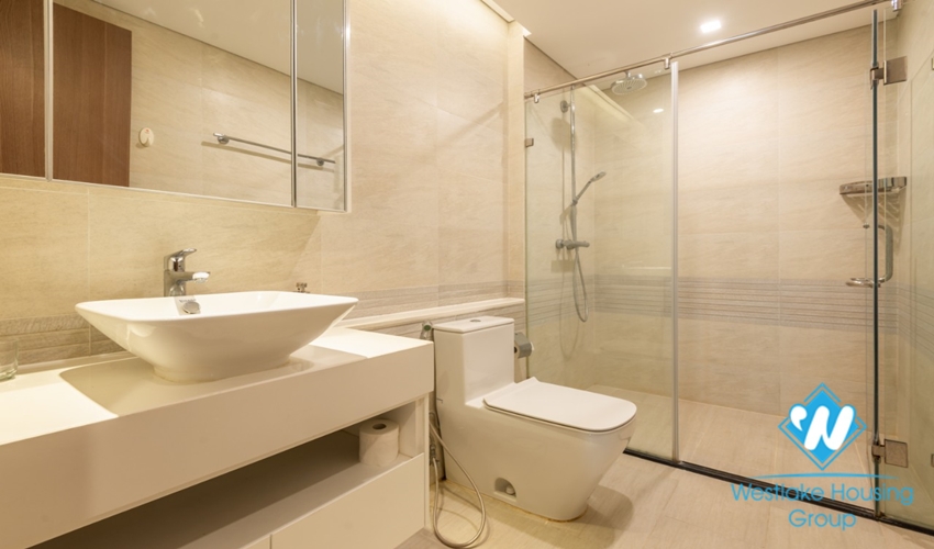 Two bedroom apartment for rent at M2 Vinhome Metropolis, Ba Dinh.HN.