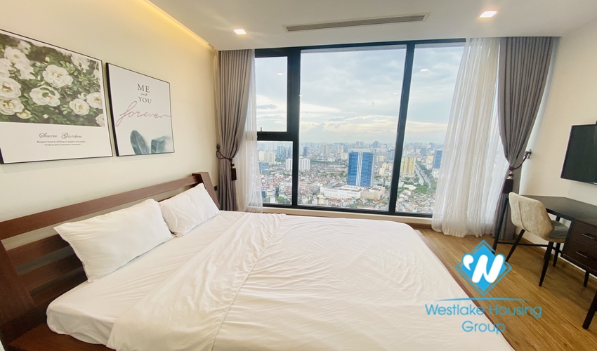 Nice four bedrooms apartment for rent in Vinhome Metropolis, Ha Noi