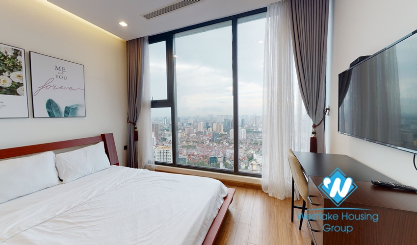Nice four bedrooms apartment for rent in Vinhome Metropolis, Ha Noi