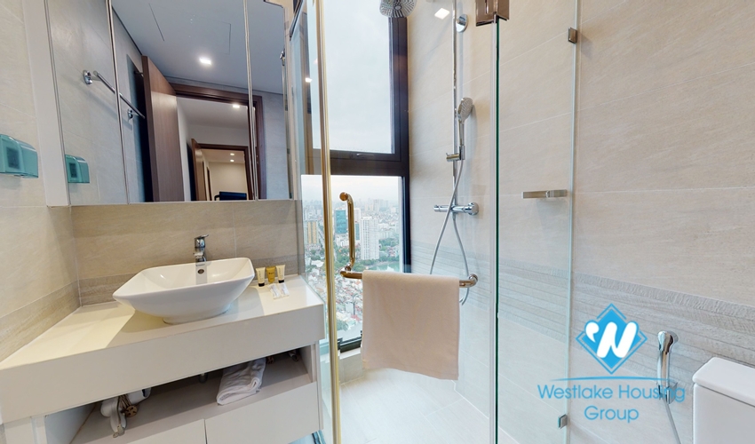 Nice four bedrooms apartment for rent in Vinhome Metropolis, Ha Noi