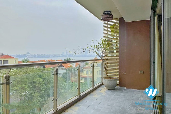 Spectacular lake-view 3 bedrooms apartment for rent in Dang Thai Mai area, Tay Ho