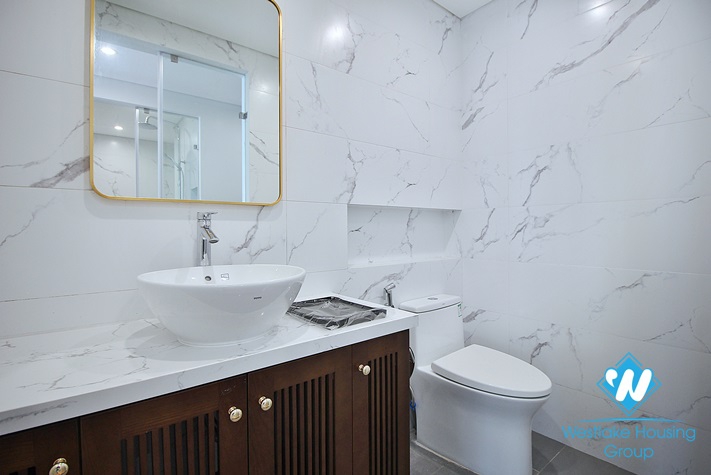 Bright 3 bedroom duplex apartment for rent in Tu Hoa, Tay Ho, Ha Noi