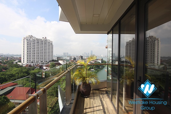 A spacious 3 bedroom apartment with lake view in Xuan dieu, Tay ho, Hanoi