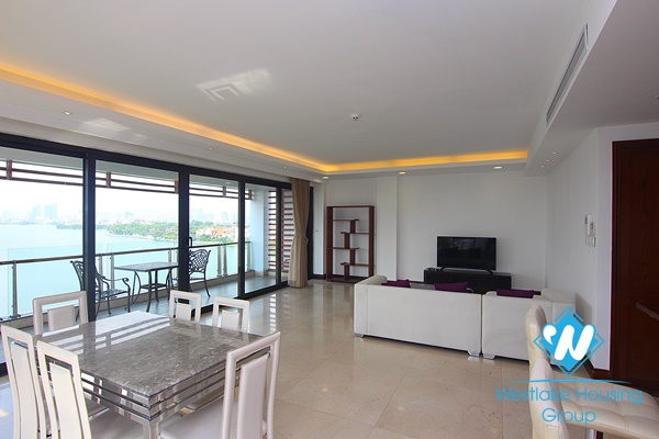 A spacious 3 bedroom apartment with lake view in Xuan dieu, Tay ho, Hanoi