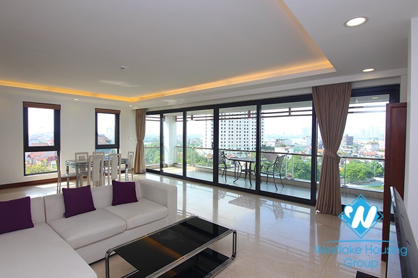 A spacious 3 bedroom apartment with lake view in Xuan dieu, Tay ho, Hanoi