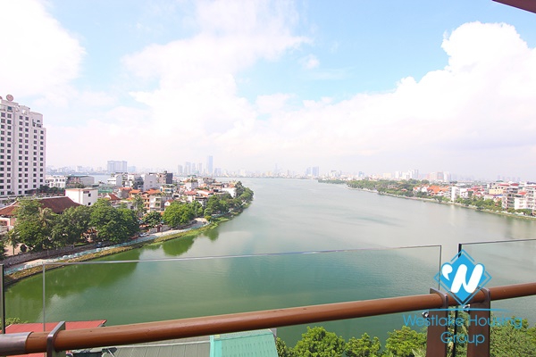 A spacious 3 bedroom apartment with lake view in Xuan dieu, Tay ho, Hanoi