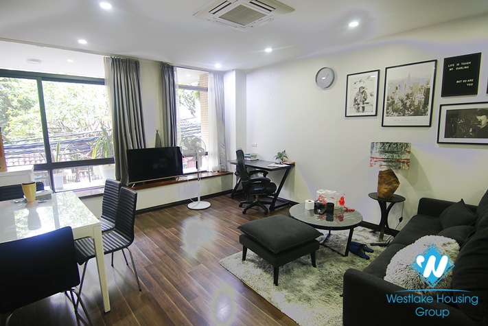 Executive apartment for rent in quiet Tay Ho area near Westlake