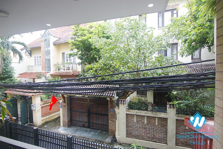 Executive apartment for rent in quiet Tay Ho area near Westlake