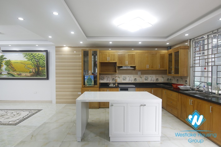 Good quality house for rent near Aeon Mall, Long Bien. Ha Noi