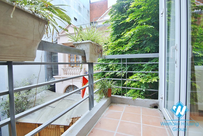Rental cosy apartment for rent with 2 bedrooms, location in Tay Ho area.