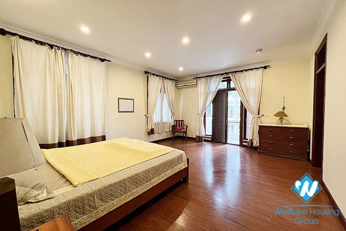 Nice villa for rent in C Block Ciputra, Tay Ho, Ha Noi