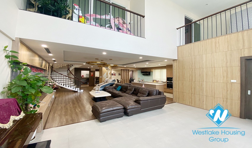 Morden three beds penhouse for rent in Ciputra, Tay Ho