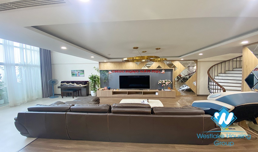 Morden three beds penhouse for rent in Ciputra, Tay Ho