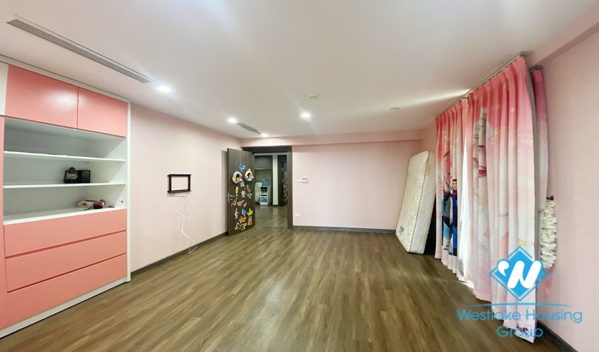 Morden three beds penhouse for rent in Ciputra, Tay Ho