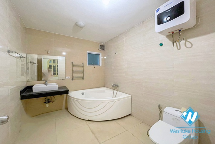 A cheap house for rent in Tay Ho, Ha Noi