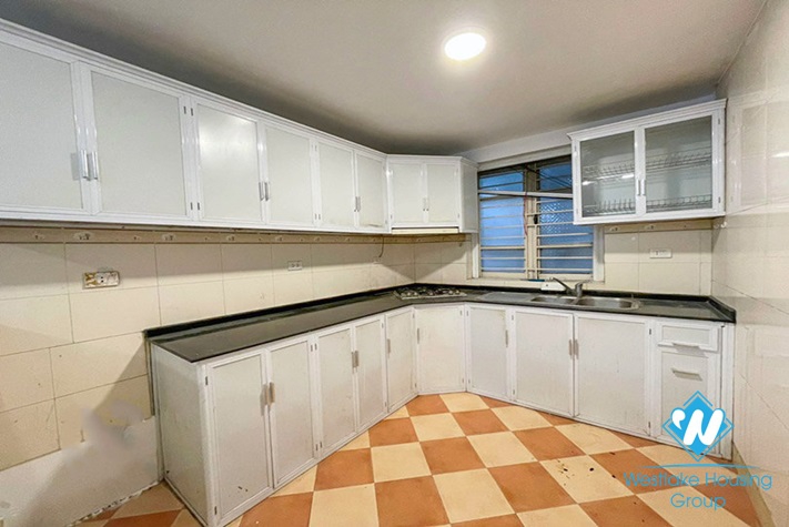 A cheap house for rent in Tay Ho, Ha Noi