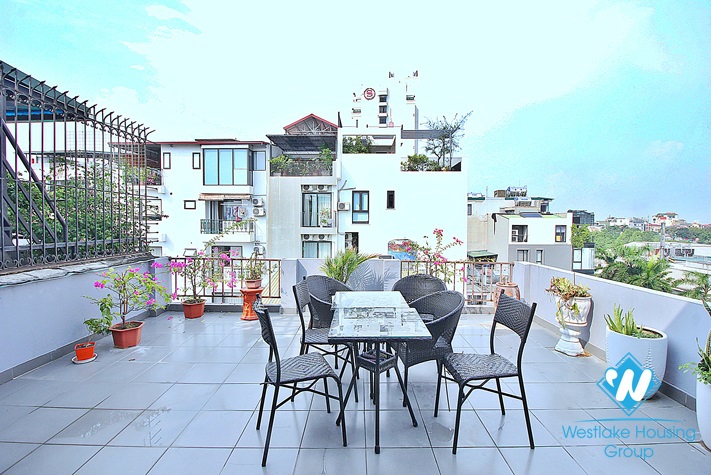 One bedroom with natual light for rent in Tu Hoa st, Tay Ho District 