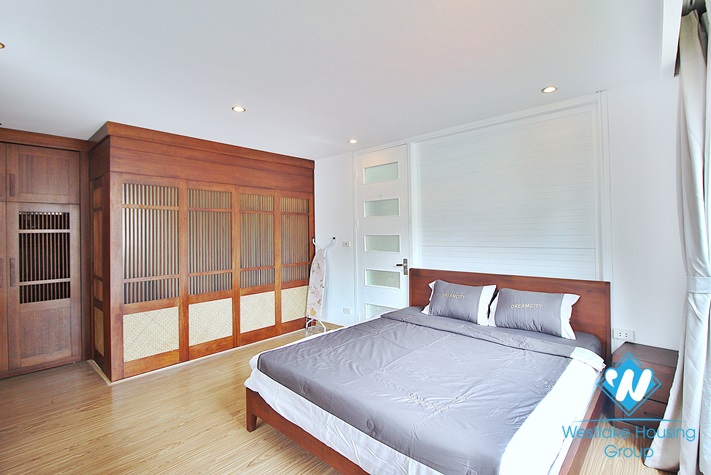 Good and clean two bedroom apartment for rent in Xuan Dieu street, Tay Ho, Ha Noi
