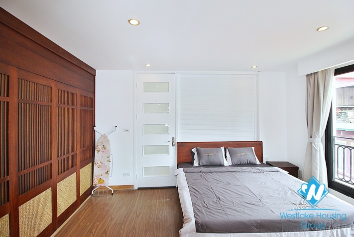 Good and clean two bedroom apartment for rent in Xuan Dieu street, Tay Ho, Ha Noi