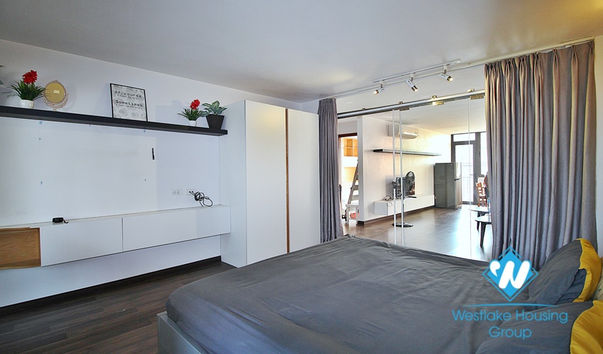 Nice and good price apartment for rent in alley 31 Xuan Dieu st, Tay Ho