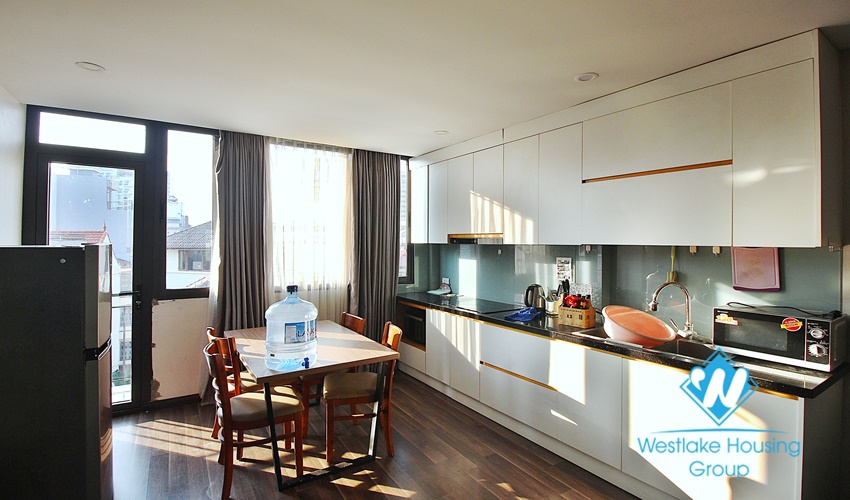 Nice and good price apartment for rent in alley 31 Xuan Dieu st, Tay Ho
