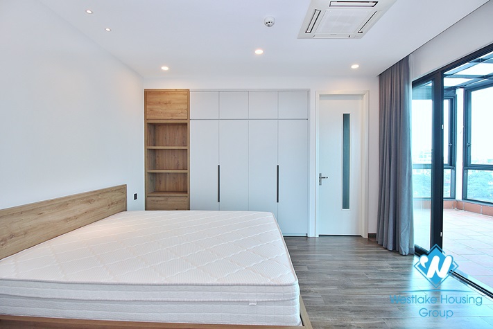 High-end floor 2 beds apartment with huge balcony for rent in Tu Hoa, Tay Ho