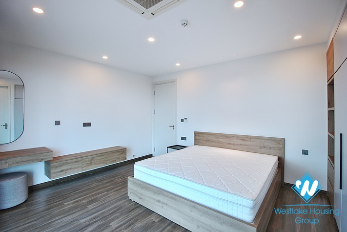 High-end floor 2 beds apartment with huge balcony for rent in Tu Hoa, Tay Ho