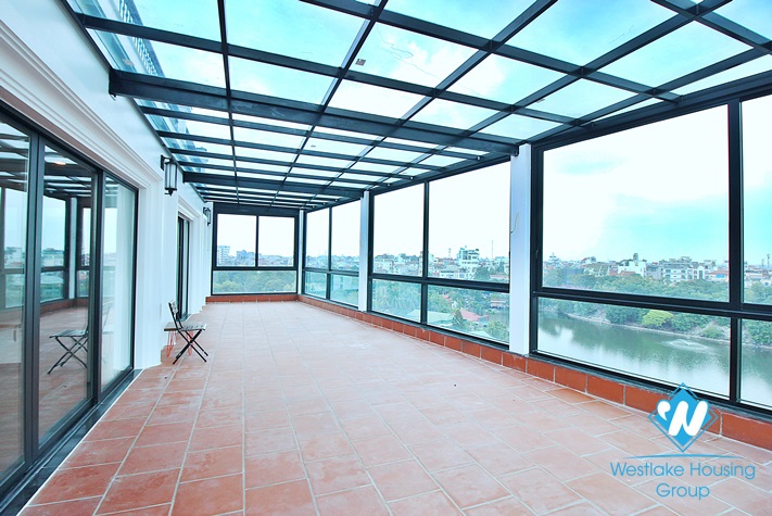 High-end floor 2 beds apartment with huge balcony for rent in Tu Hoa, Tay Ho
