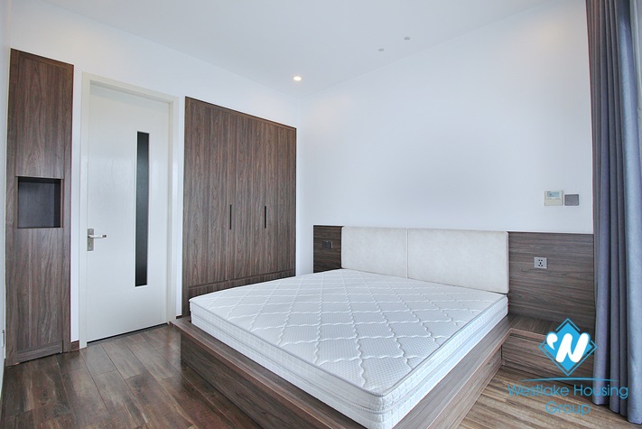 Nice 2 bedrooms apartment for rent in Tu Hoa area, Tay Ho