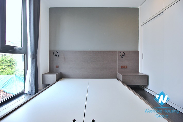 Brand new 2 bedroom apartment for rent in Xuan dieu, Tay ho, Hanoi