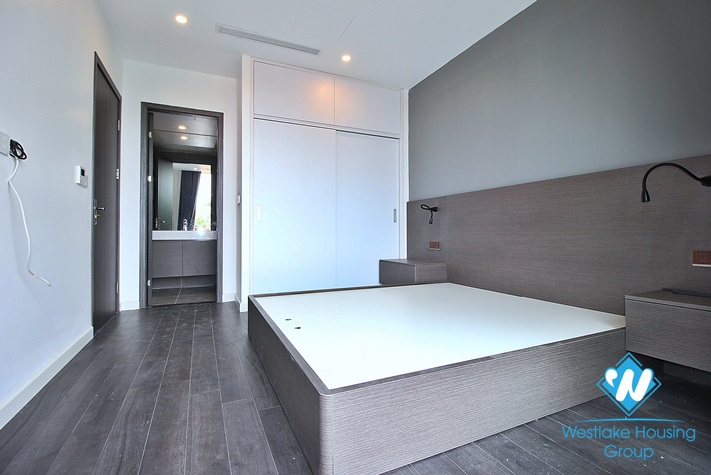 Brand new 2 bedroom apartment for rent in Xuan dieu, Tay ho, Hanoi