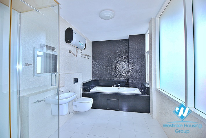 Lake view- House with big terrace for rent in Tay Ho, Hanoi