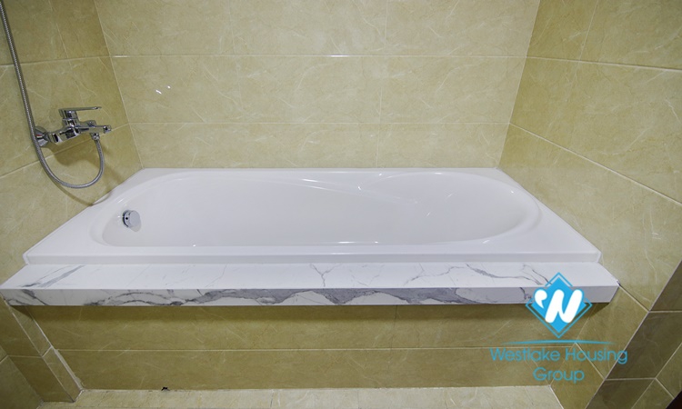 One bedroom apartment for rent in Dao Tan, near Lotte.