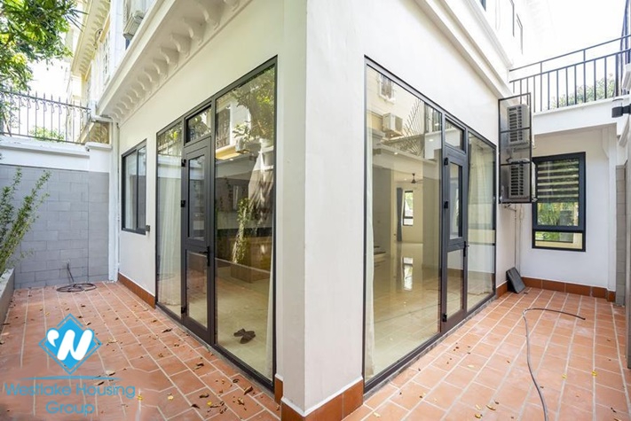 A newly and beautiful villa for rent in Tay ho, Hanoi