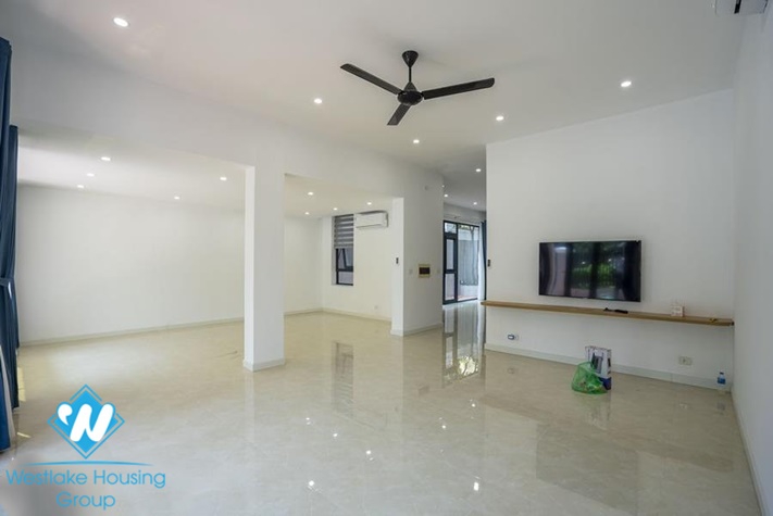 A newly and beautiful villa for rent in Tay ho, Hanoi