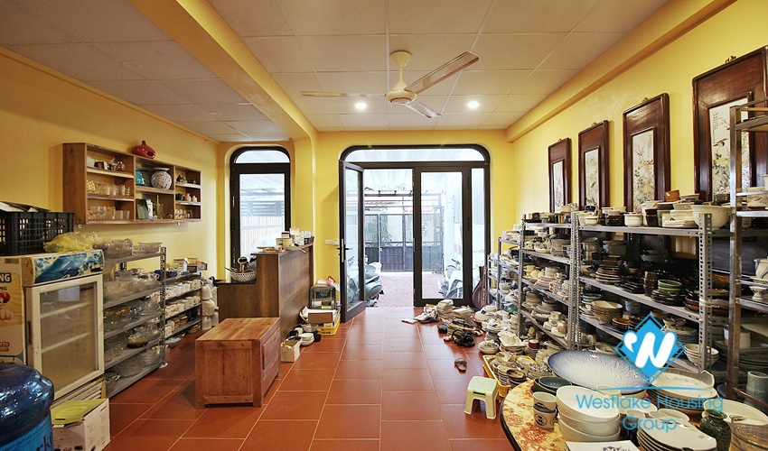 Two floor house for rent in Dang Thai Mai st, Tay Ho District 