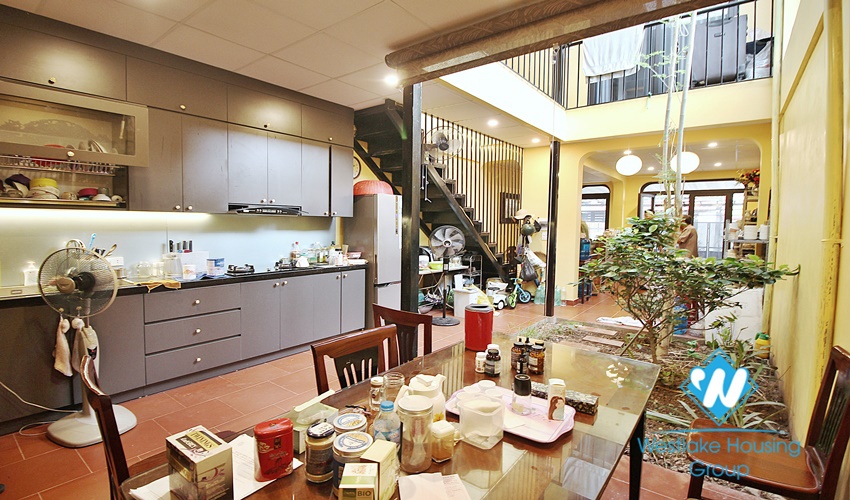 Two floor house for rent in Dang Thai Mai st, Tay Ho District 