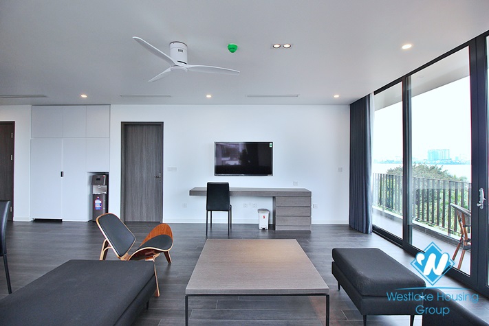 Brand new and lake view 3 beds apartment for rent in Tay Ho area