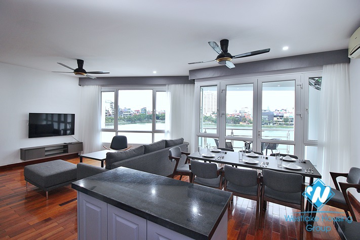 Lakeside apartment with 3 bedrooms for rent in Tay Ho