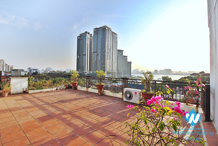 Lovely apartment for rent in Tay Ho