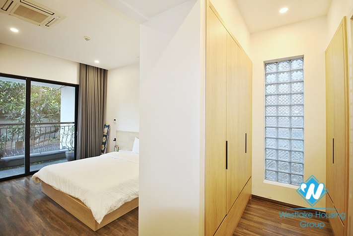 Spacious 2 beds apartment for rent in Tu Hoa area, Tay Ho