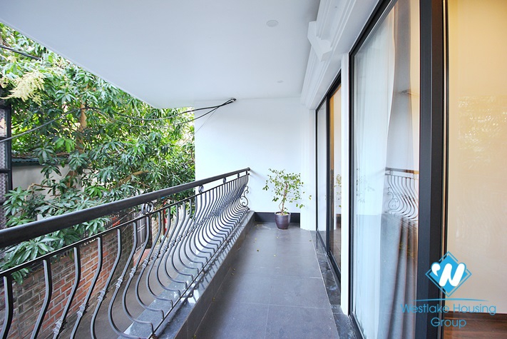 Spacious 2 beds apartment for rent in Tu Hoa area, Tay Ho