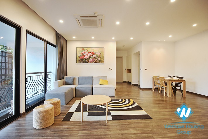 Spacious 2 beds apartment for rent in Tu Hoa area, Tay Ho