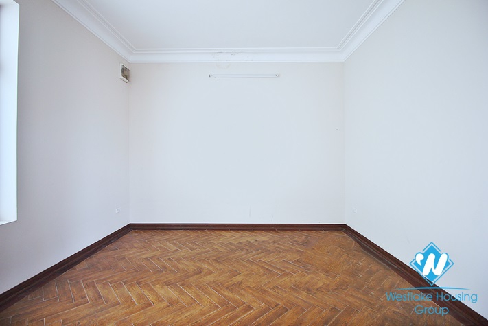 Lakeview an Embassy villa or office for rent in Trich Sai street, Tay Ho