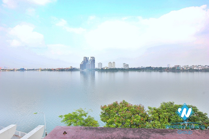 Lakeview an Embassy villa or office for rent in Trich Sai street, Tay Ho