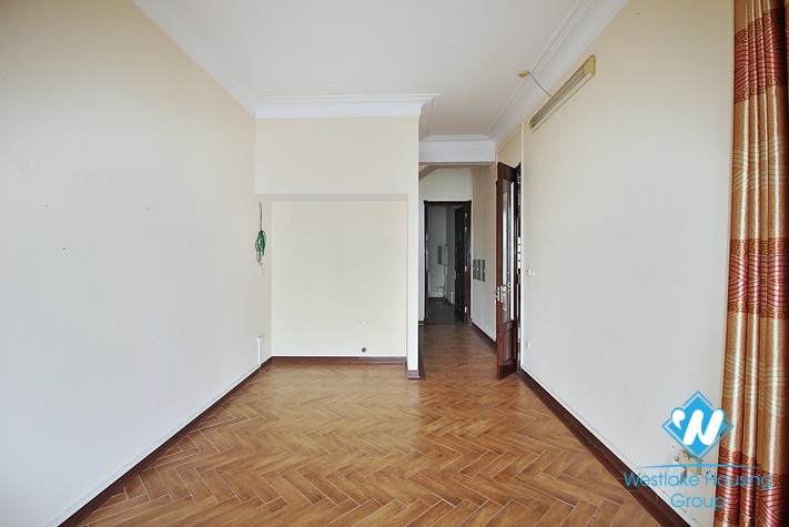 Lakeview an Embassy villa or office for rent in Trich Sai street, Tay Ho