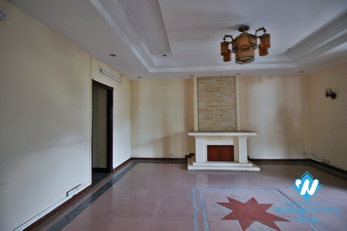 Lakeview an Embassy villa or office for rent in Trich Sai street, Tay Ho