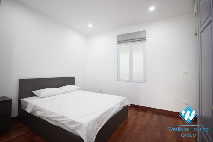 Renovated 3 beds apartment with lakeview for rent in Quang An st, Tay Ho